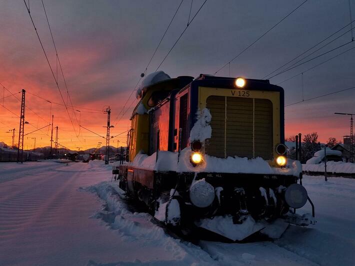 Wenn der Schnee zu viel wird, nützt der schönste Sonnenuntergang nichts mehr.