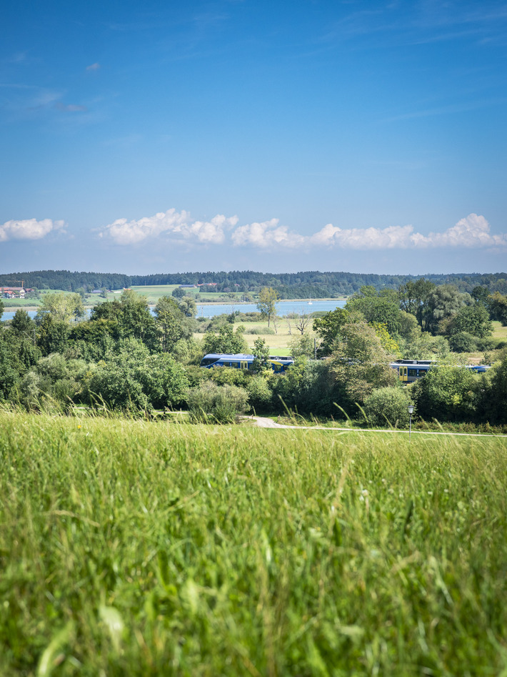 Umweltfreundlich und bequem hin mit der BRB ans Bayerische Meer! 
