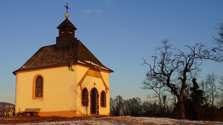 Kalmit Kirche