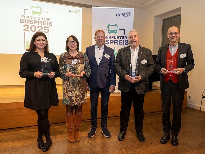 Gruppenbild Frankfurter Buspreis